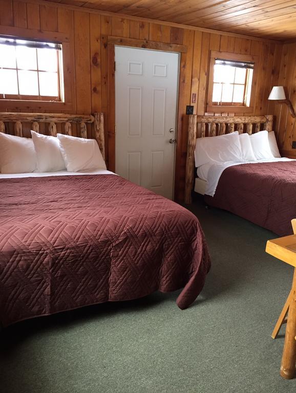 Yellowstone Cabins And Rv Вест-Йеллоустоун Екстер'єр фото